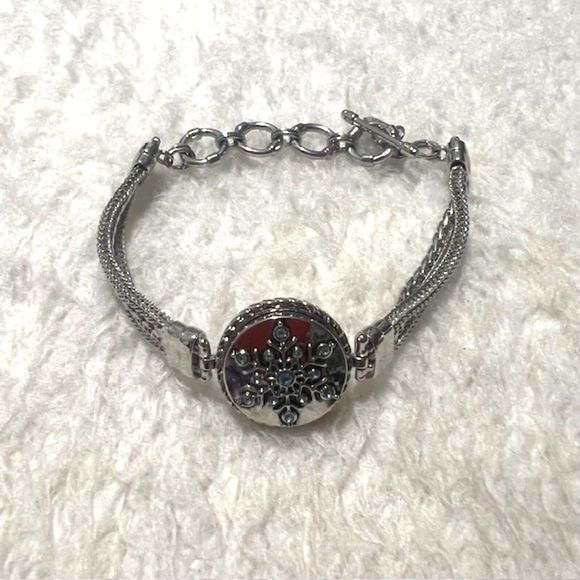 Ginger Snaps Silver Tone Multi Chain Bracelet Blue Rhinestone Snowflake Snap - Picture 2 of 8